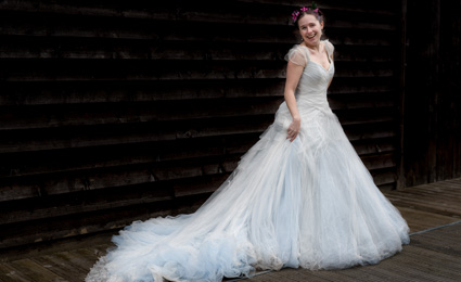 How to keep your wedding dress photo fresh photo