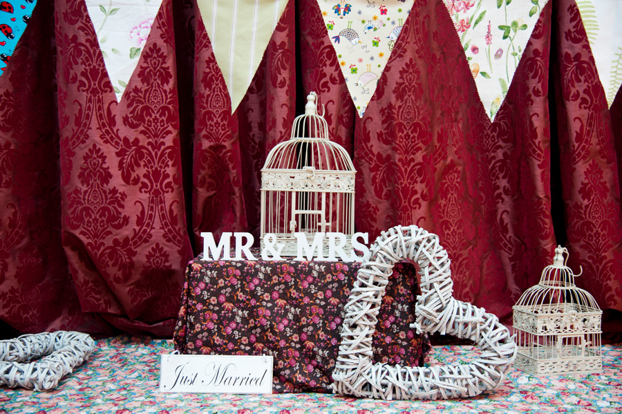 Vintage wedding decor